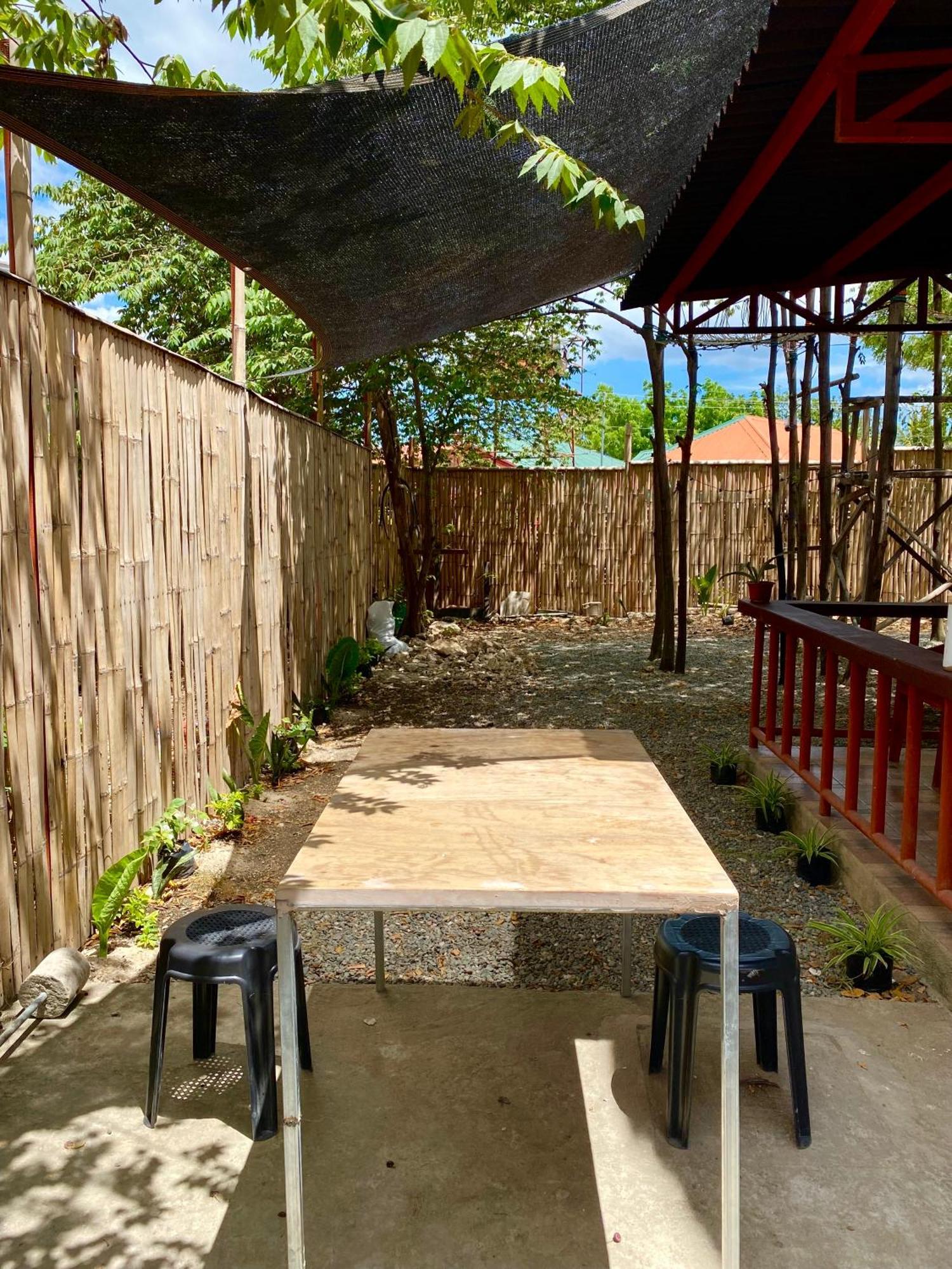 Moalboal Panagsama Beach Topbudz Hostel Exterior foto